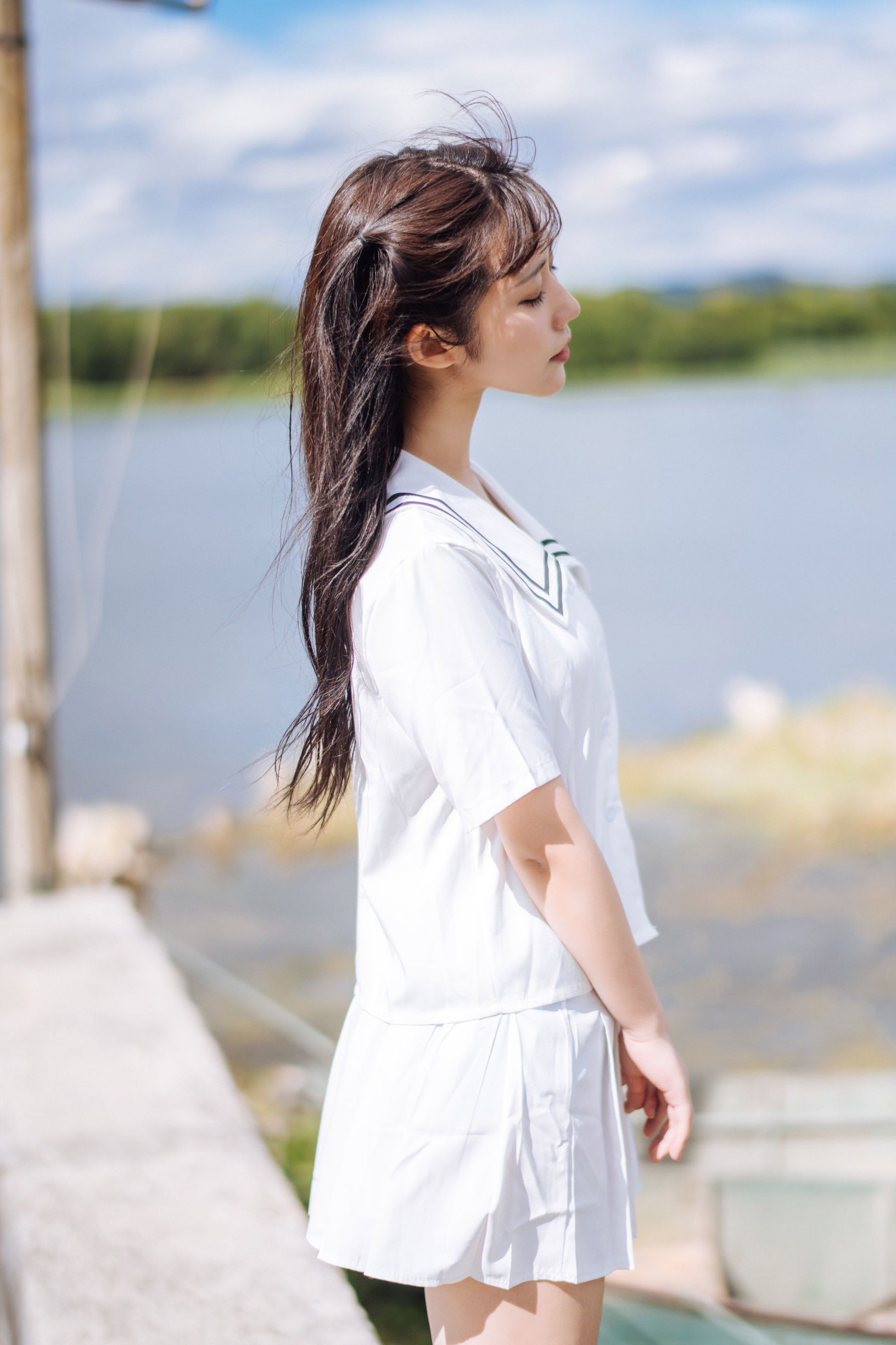[COS福利]微博福利姬镜酱静夏之JK少女插图2